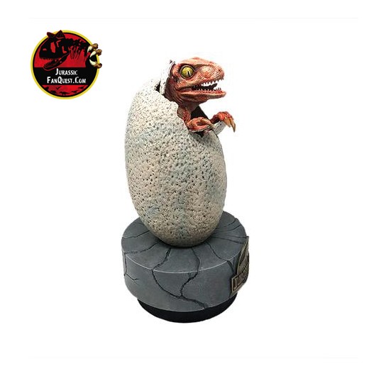 chronicle collectibles raptor hatchling