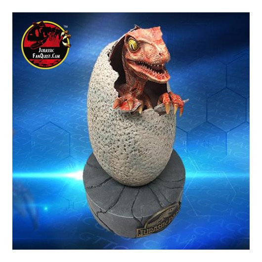 chronicle collectibles raptor hatchling