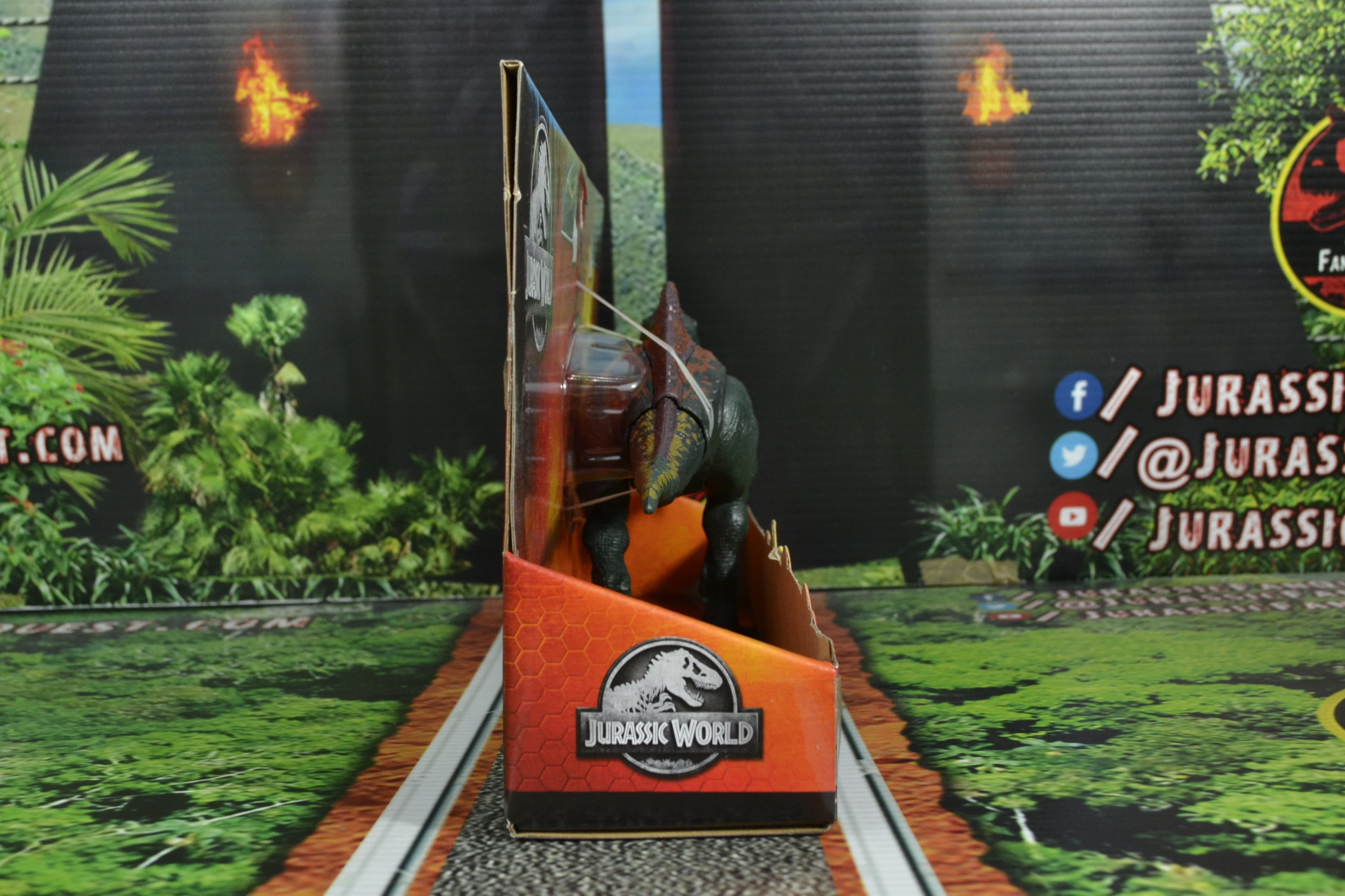 jurassic park chaos effect velocirapteryx