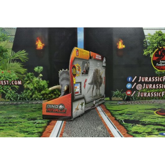 Jurassic World Dino Rivals Dual Attack Triceratops 2 Mattel Jurassic ...